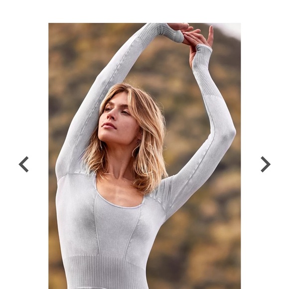 FP Movement Ice 🧊 Grey Jumpsuit and Open Back Sold Out online - Picture 4 of 13